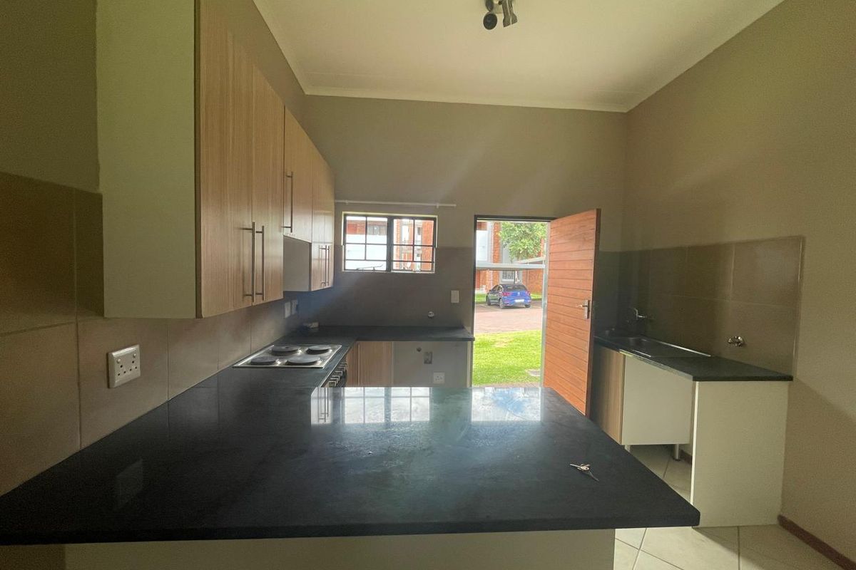 All Costs Included | Ground floor Modern 2-Bedroom Apartments for sale in Noordwyk - Photo 5