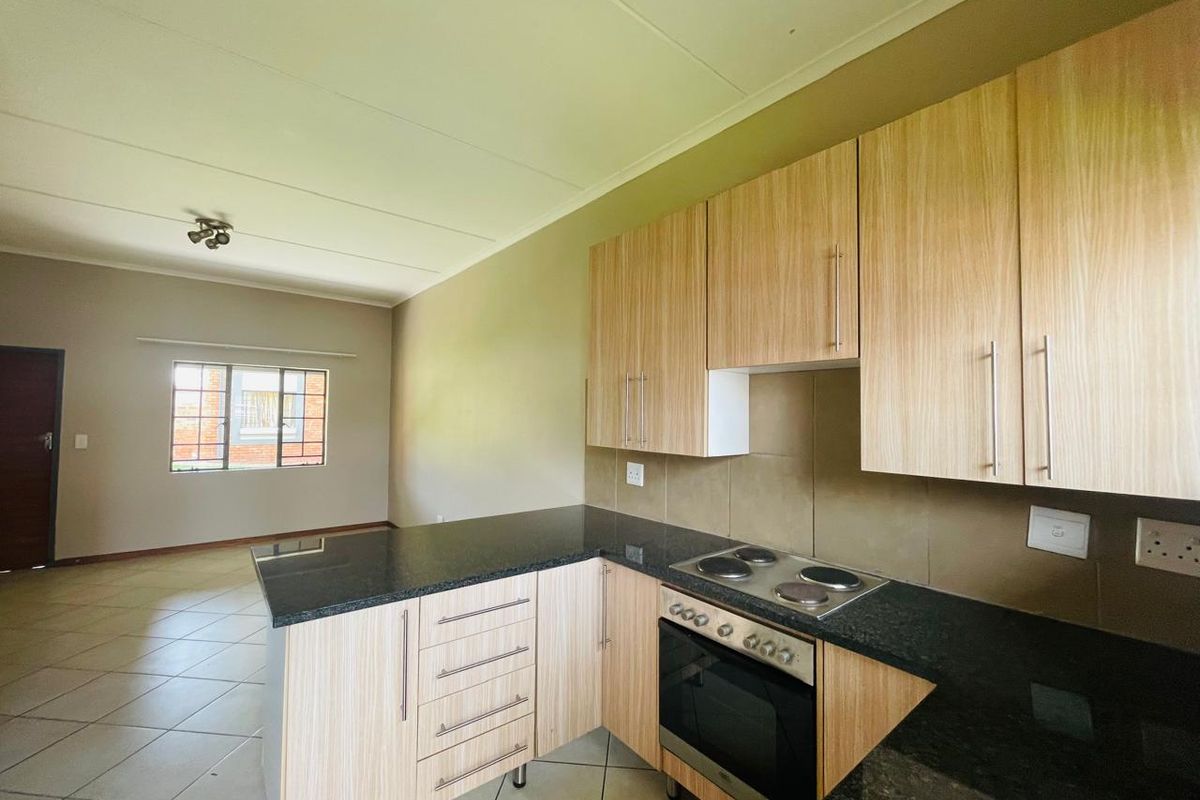 All Costs Included | Ground floor Modern 2-Bedroom Apartments for sale in Noordwyk - Photo 3