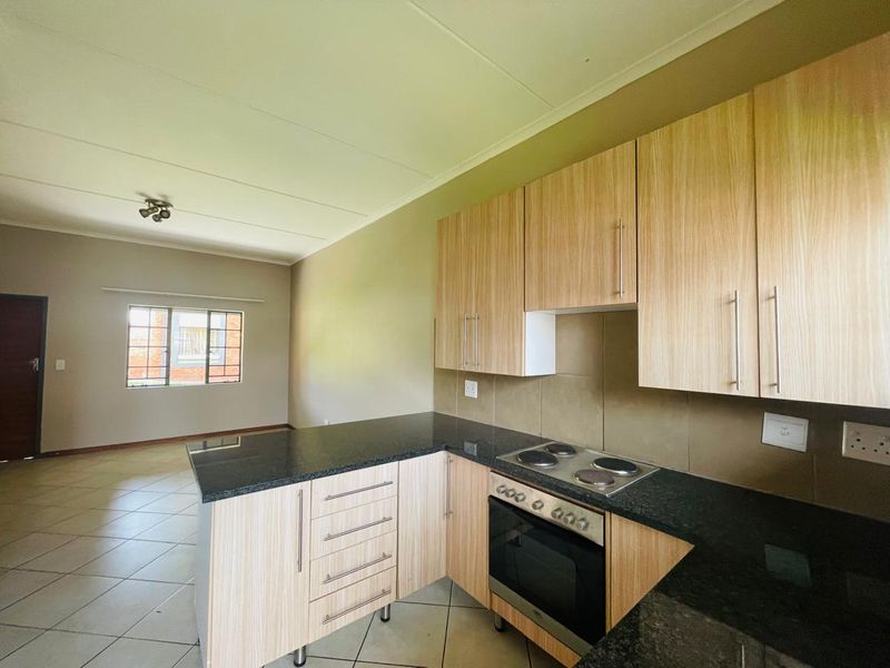 All Costs Included | Ground floor Modern 2-Bedroom Apartments for sale in Noordwyk - Photo 3