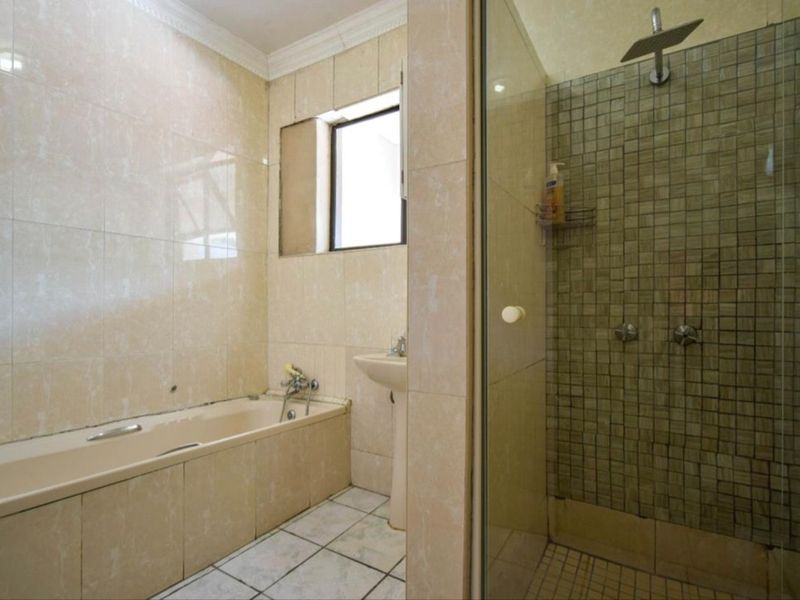 BEAUTFUL HOME IN 24H BOOMED AREA - Photo 9