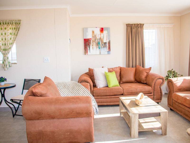 Specious 2-bedroom house for sale in Sky City - Photo 5