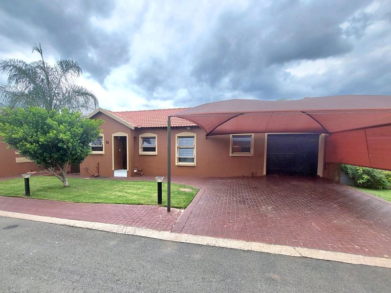 Family Home in Secure Estate  Brits - Photo 10