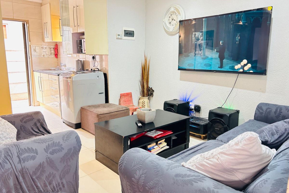 Beautiful 3 bedrooms with 2 bathrooms for sale in Sky City  - Photo 5