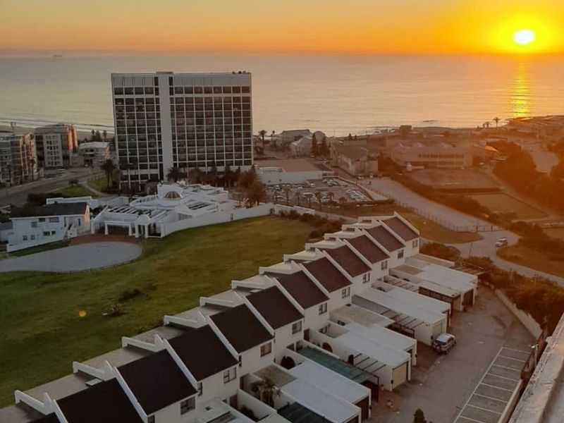 2-Bedroom Apartment with Ocean Views  - Photo 3