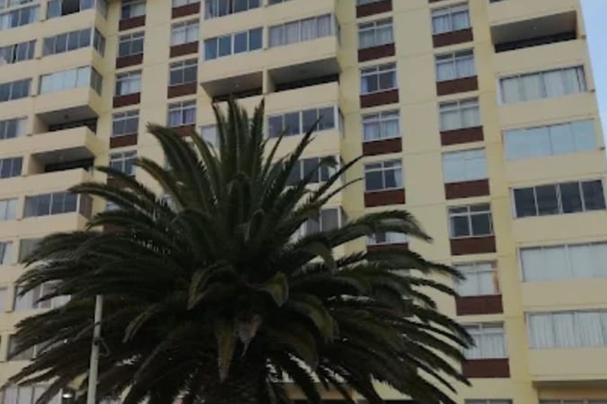 2-Bedroom Apartment with Ocean Views  - Photo 2