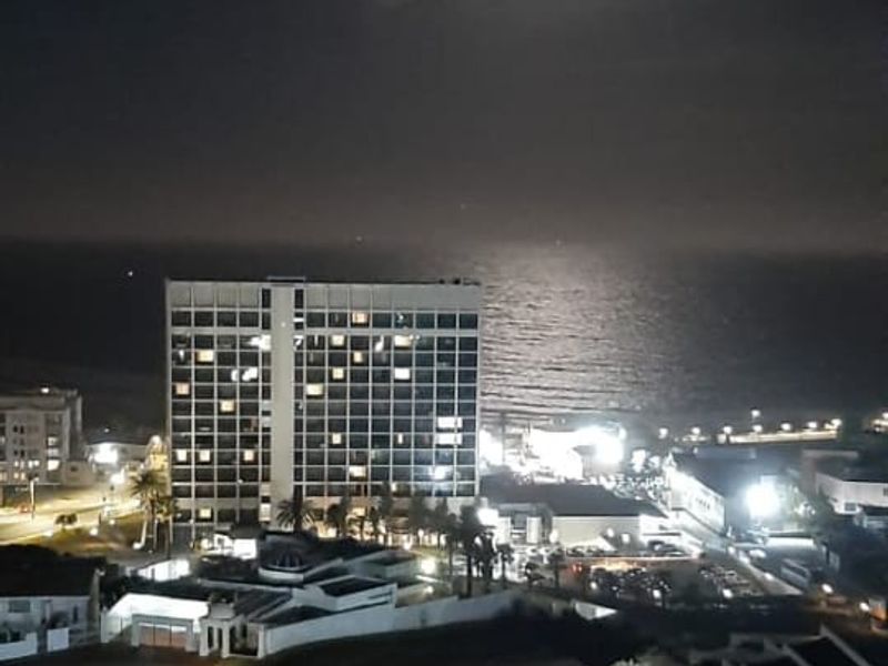 2-Bedroom Apartment with Ocean Views  - Photo 5