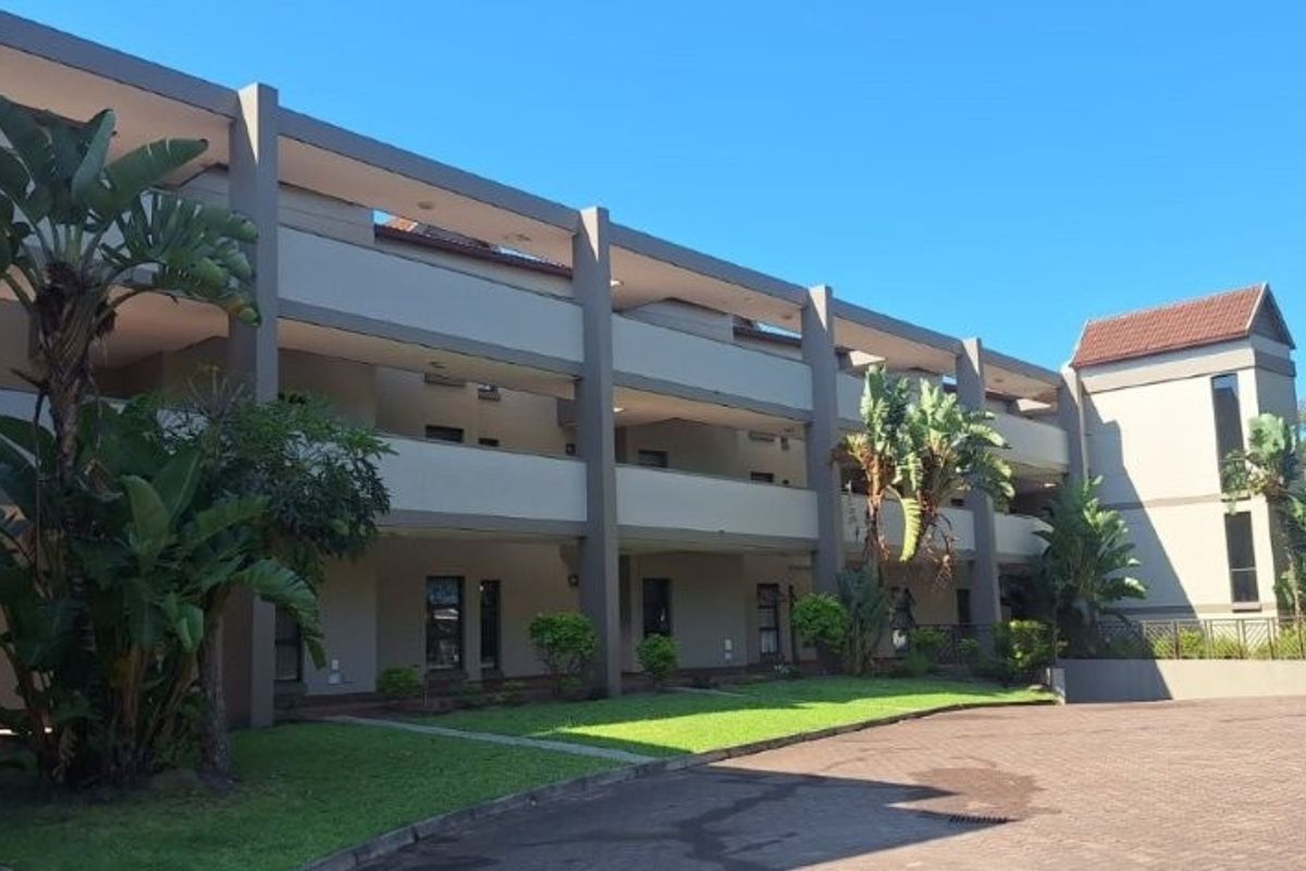 Exclusive Coastal Living At Its Best - Photo 3