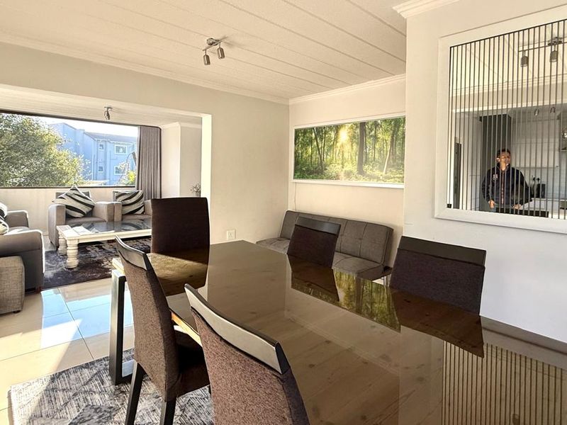 Fully Furnished 2-Bed in | Bryanston - Photo 6