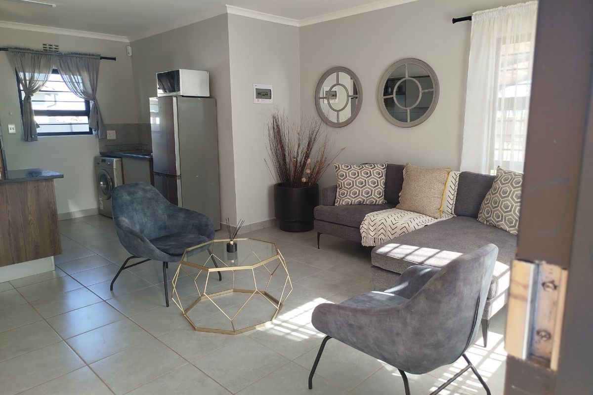 Charming Three Bedroom House For Sale - Photo 5