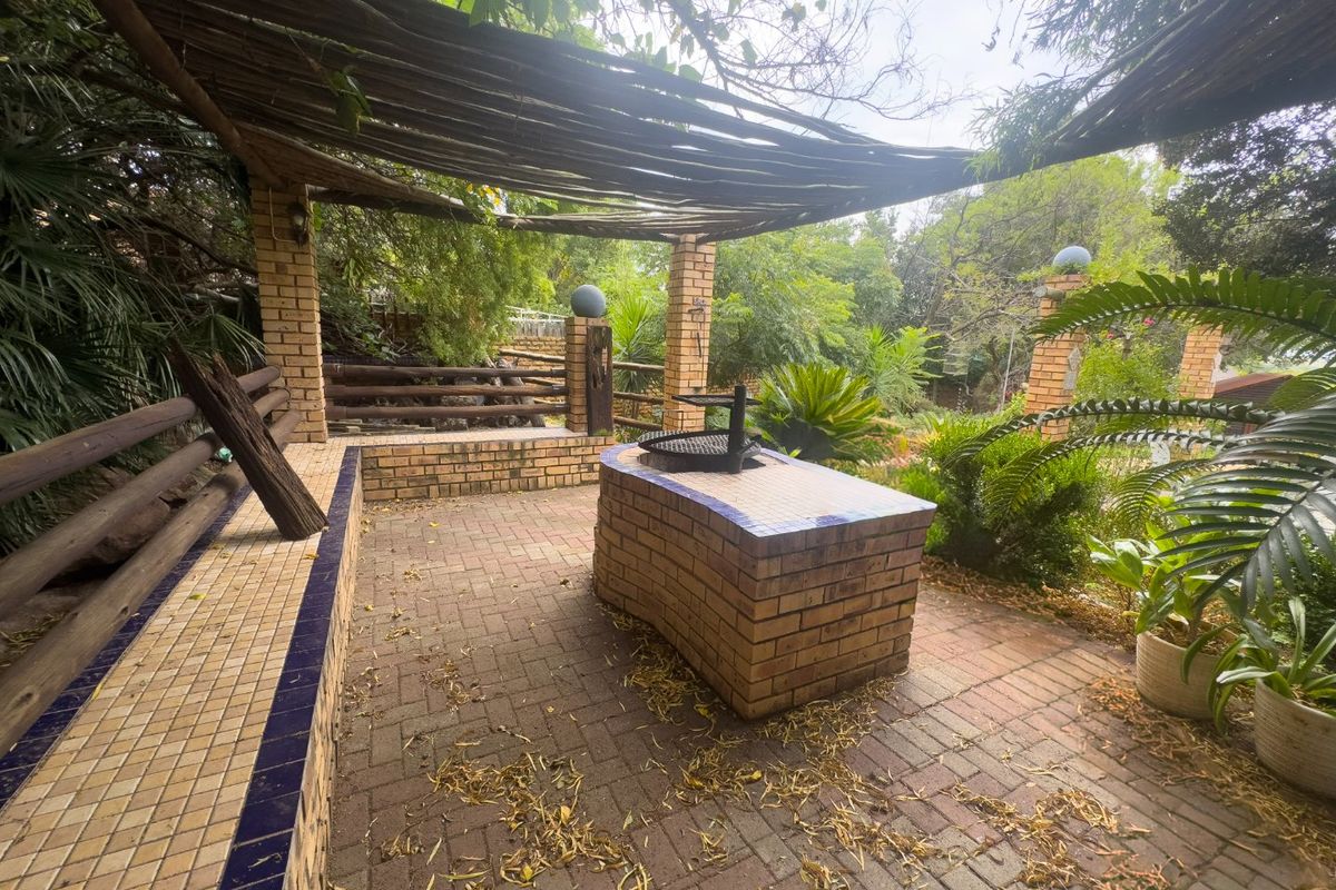 Double storey home - Photo 3