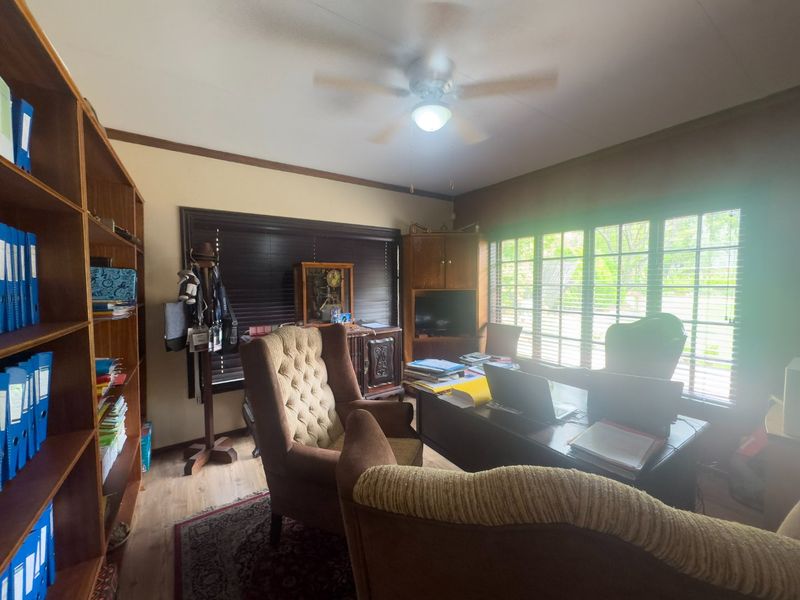 Double storey home - Photo 10