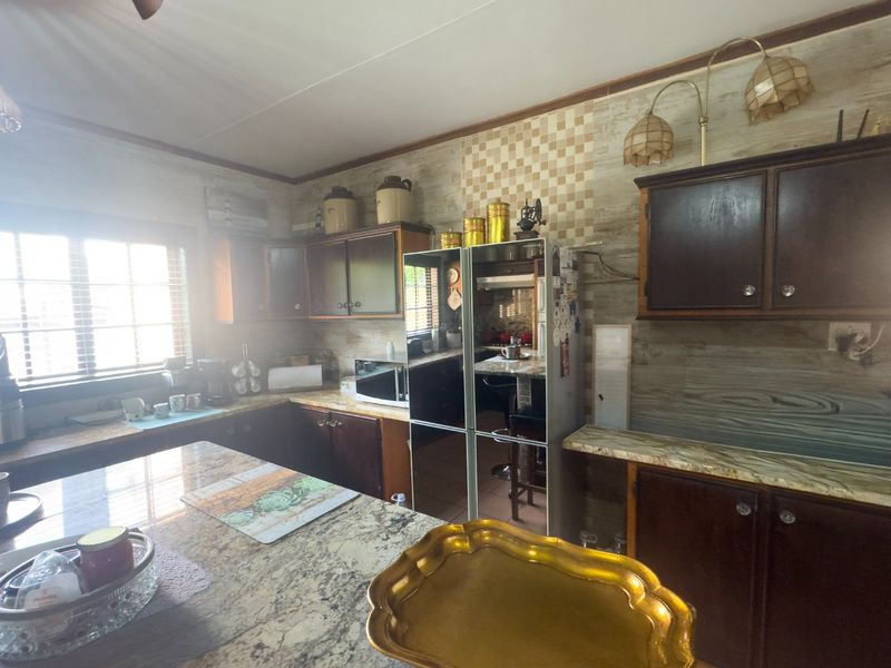 Double storey home - Photo 6