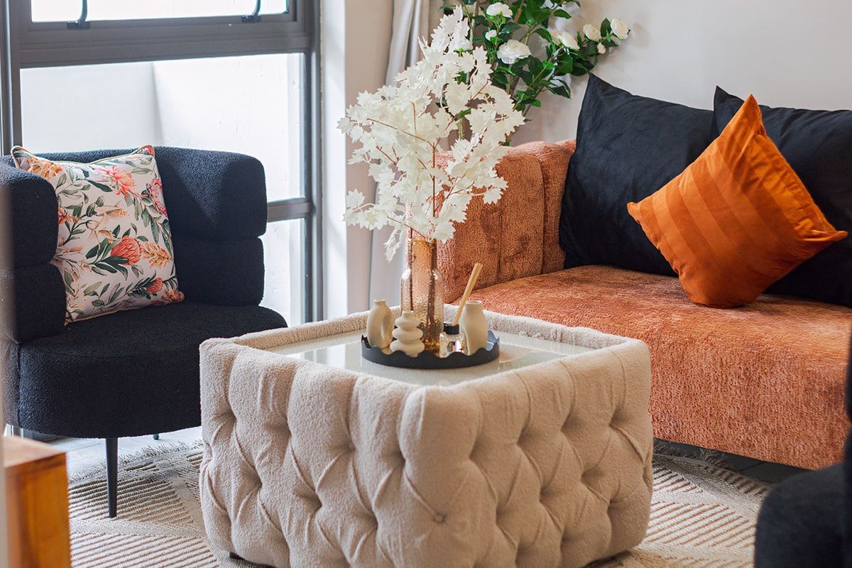 Fully Furnished 2 Bed Apartment  - Photo 2