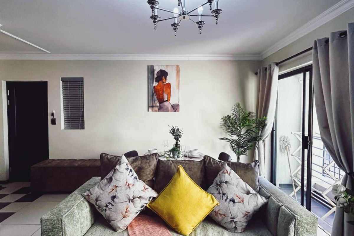 Fully Furnished 1 Bed | Prime Rivonia Location | 1st Floor Apartment - Photo 2