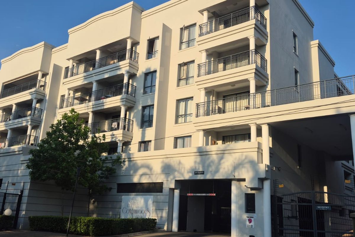 Fully Furnished 1 Bed | Prime Rivonia Location | 1st Floor Apartment - Photo 3