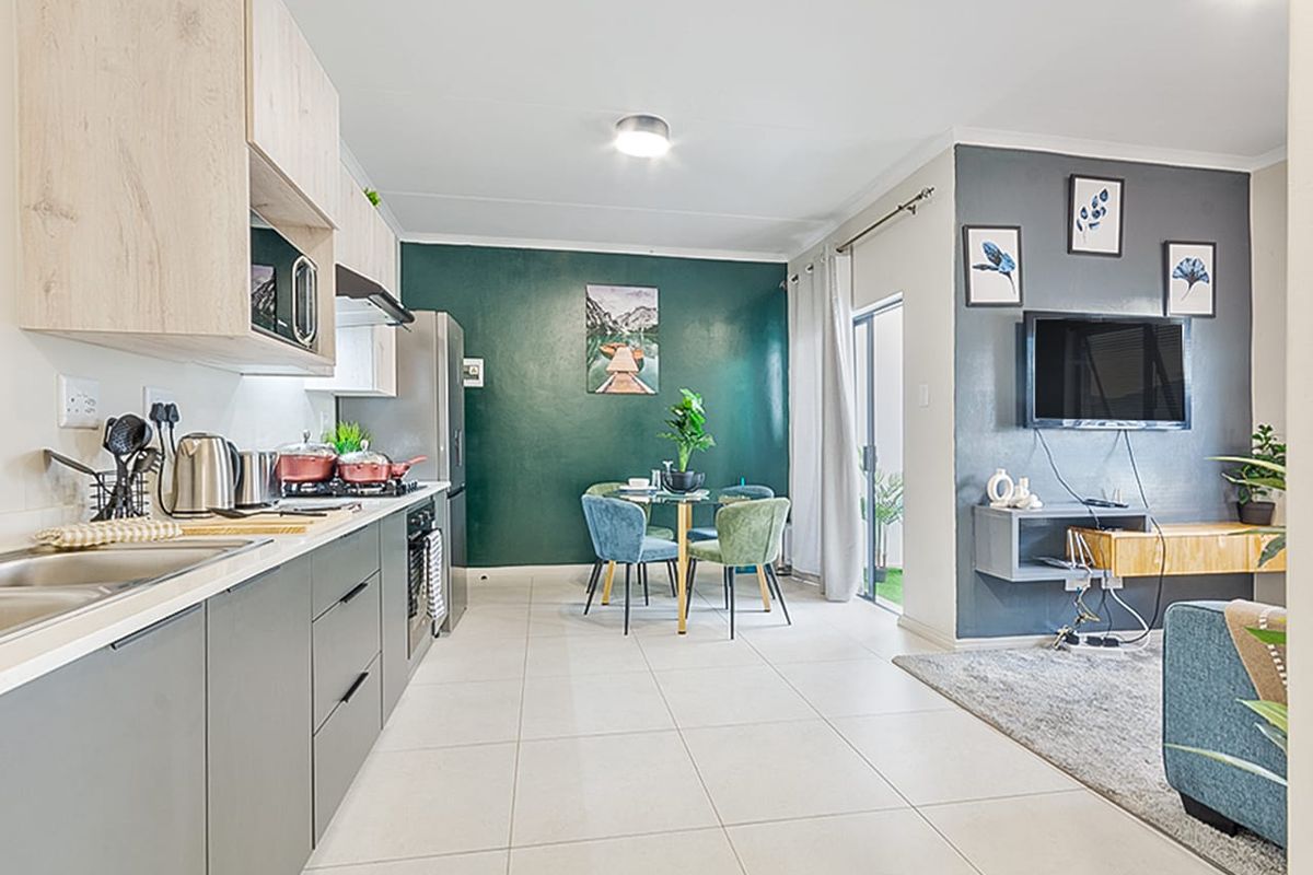 Modern 1 Bedroom Apartment with Stunning Finishes - Photo 2