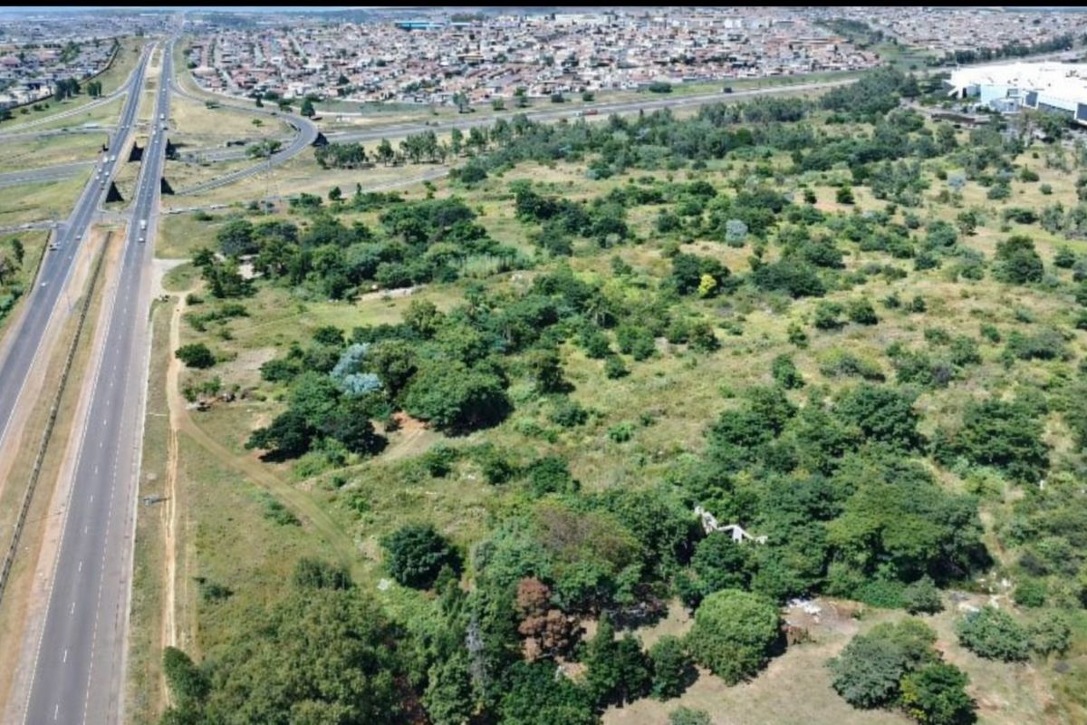 Prime 1.8 ha Development Land For Sale  - Photo 4