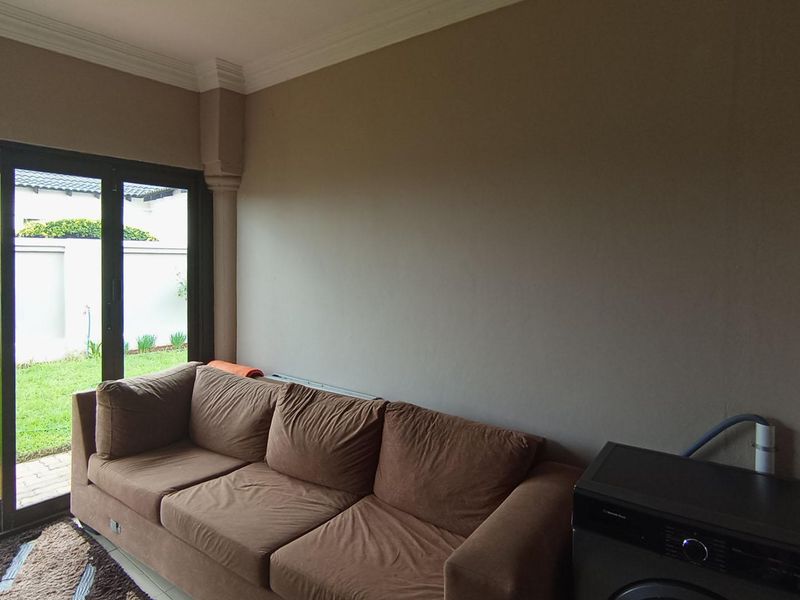 4 bedroom, 3 bathroom house in Savannah Country Estate - Photo 10