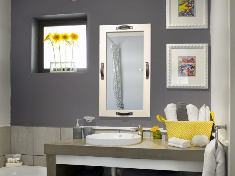 Fully Furnished Studio Apartment  - Photo 5