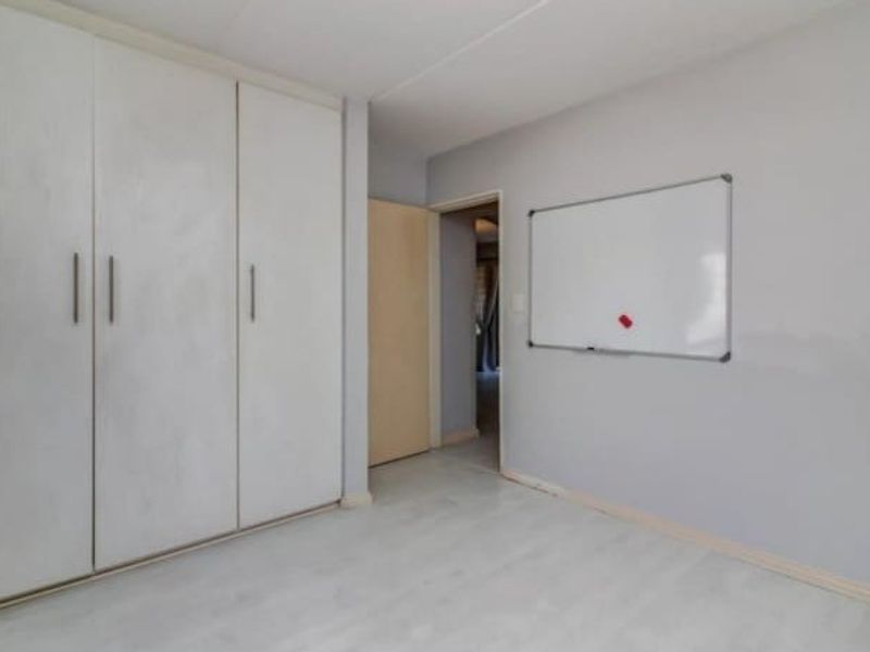 SIMPLY LOVELY! - Photo 10