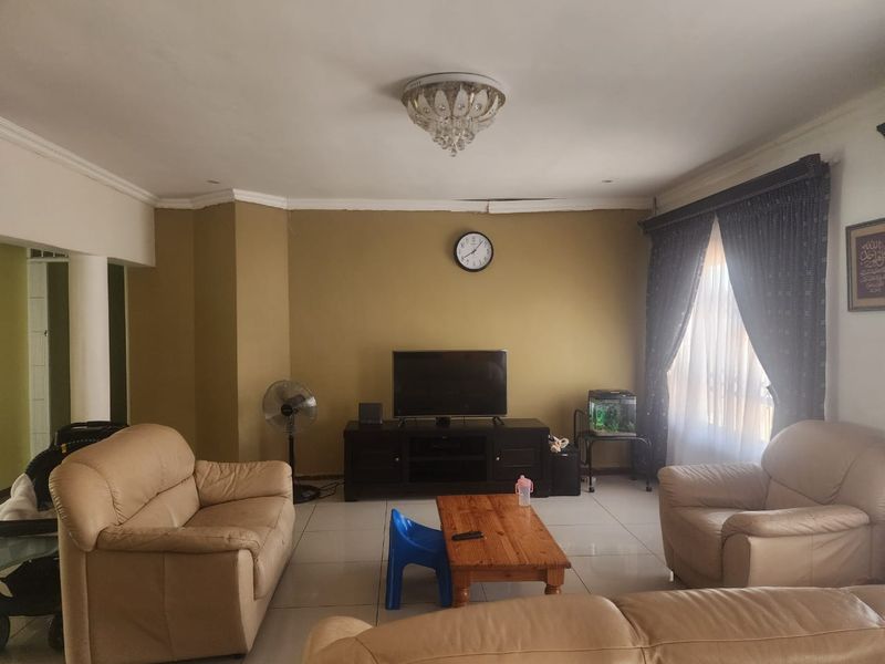 3 BEDROOM HOUSE IN THORNHILL ESTATE BENDOR FOR RENT - Photo 8