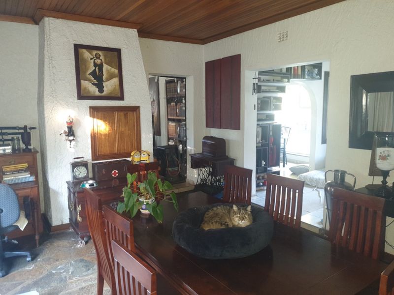 Beautiful Plot for Sale – Exceptional Investment Opportunity!  This beautiful and spacious plot offers the perfect combination of comfortable family living and outstanding rental income potential ideal for investors or extended families looking for space and security. Main House Features: 3 Spacious Bedrooms Large Loft Area (perfect for office, extra bedroom, or entertainment space) Generous Living Areas Beautiful, well-maintained home with plenty of character  Additional Features: 4 Garages Large Workshop Area Swimming Pool Very safe and secure property Expansive grounds with endless possibilities Income-Generating Potential: Townhouses on the property currently used for rental income Furnished bedroom units available to rent out Excellent opportunity for investors seeking multiple income streams This unique property offers space, versatility, and strong rental returns — all in one stunning setting. Perfect for investors, business owners, or families wanting additional income from home.  Don’t miss out on this rare opportunity — contact us today to arrange a viewing! - Photo 10