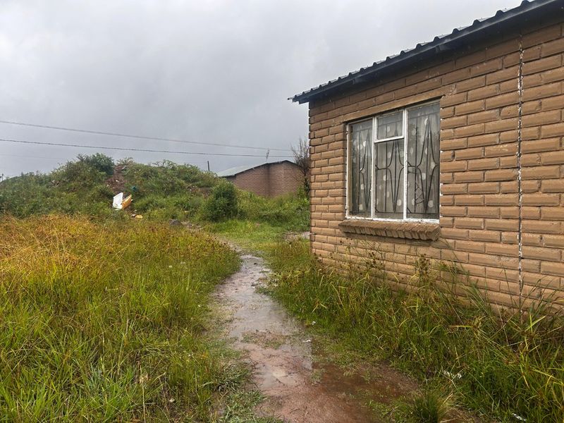 RDP house for sale in Phase 5 with a big yard - Photo 6