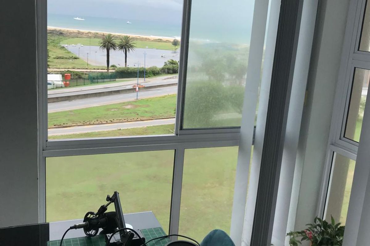 Luxury Apartment Living - Photo 4