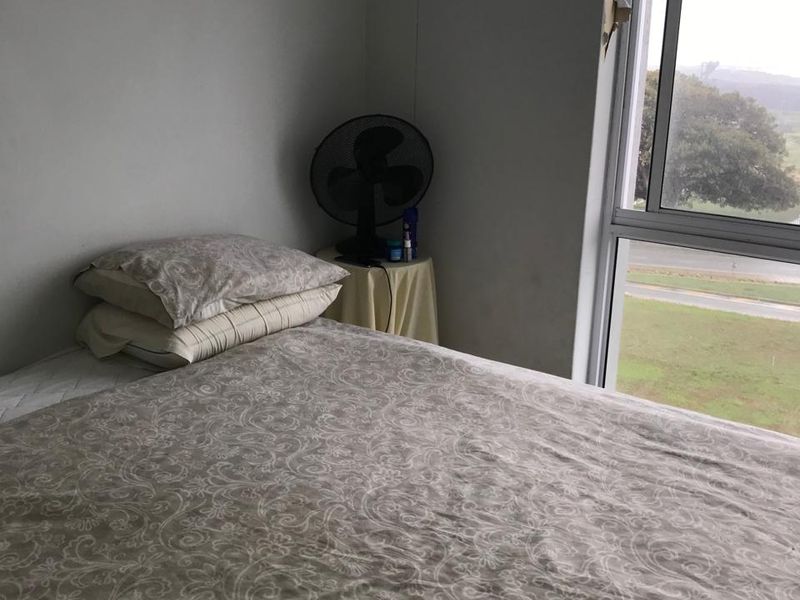 Luxury Apartment Living - Photo 10