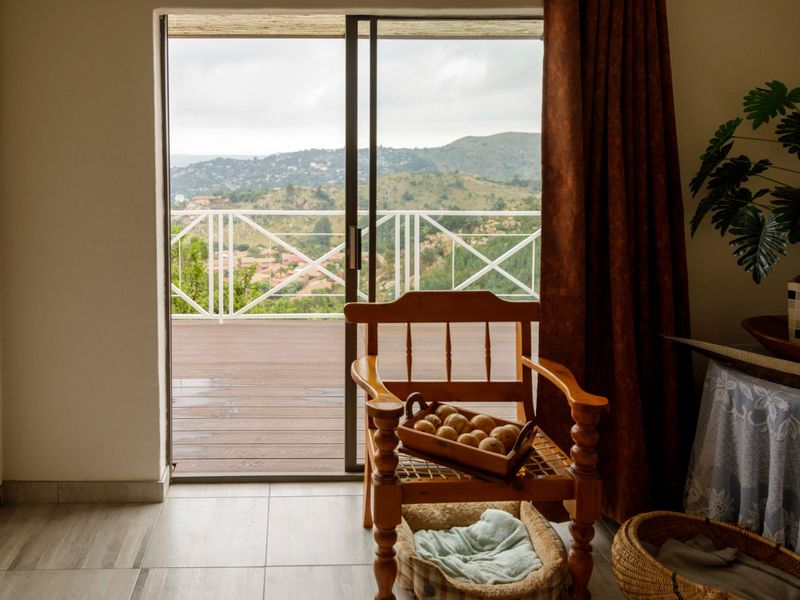 2 Bedroom 2 Bathroom Townhouse with Magnificent View - Photo 8