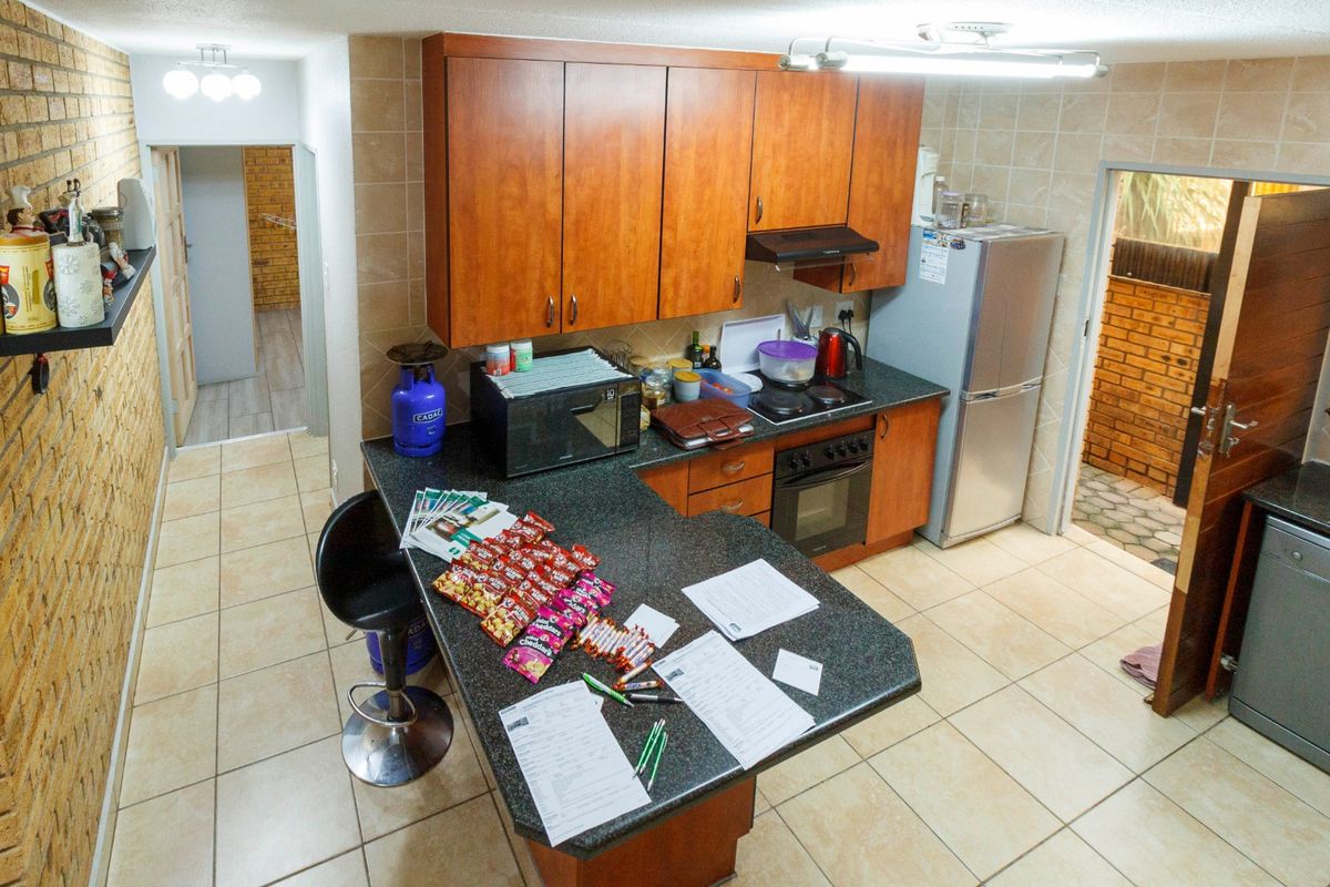 Modern & Secure Living at Unit 5, Donegia Rangeview - Photo 5