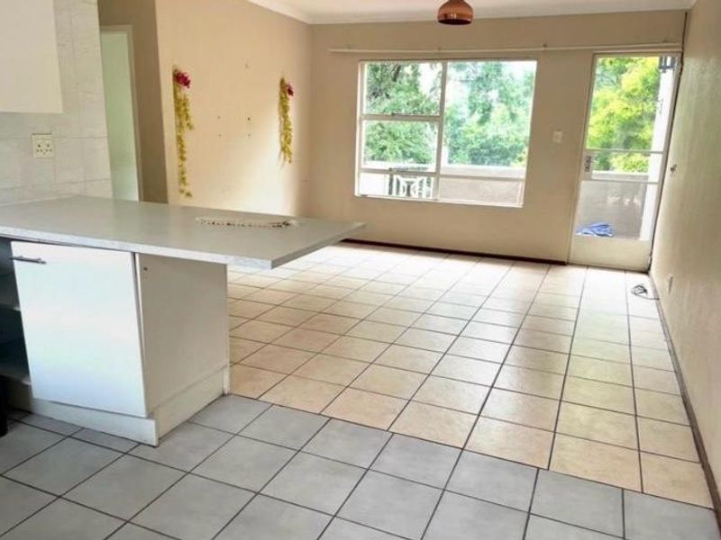 Three bedroom Apartment in Peacehaven Proper - Photo 9