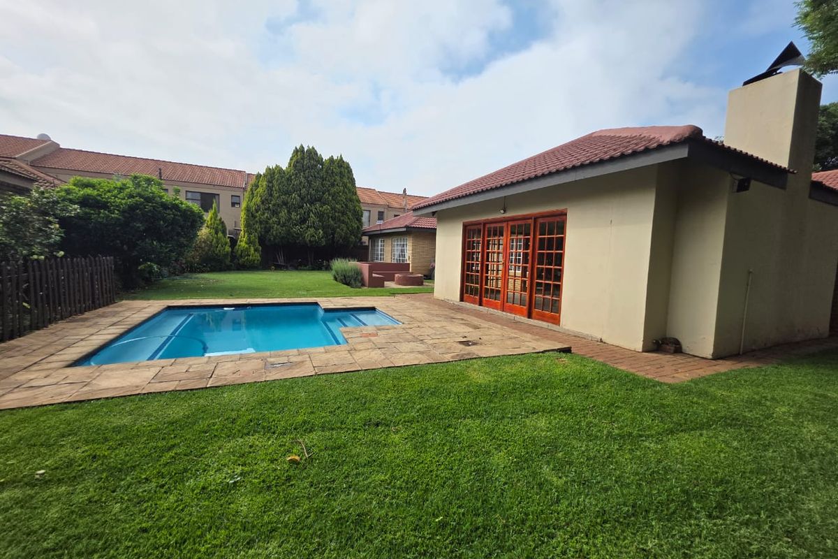 Effortless living home with Flatlet in Three Rivers Proper - Photo 3