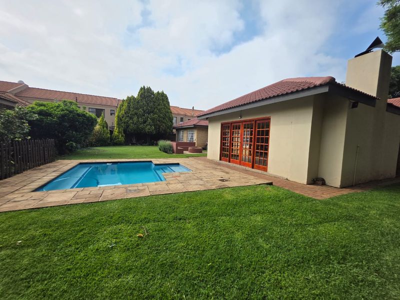 Effortless living home with Flatlet in Three Rivers Proper - Photo 3