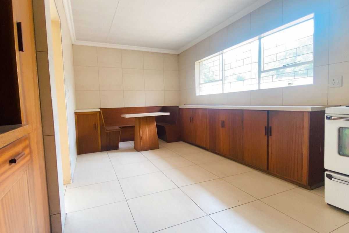 The right home at the right price in Three Rivers East - Photo 4