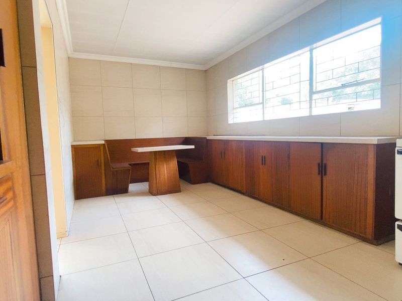 The right home at the right price in Three Rivers East - Photo 4