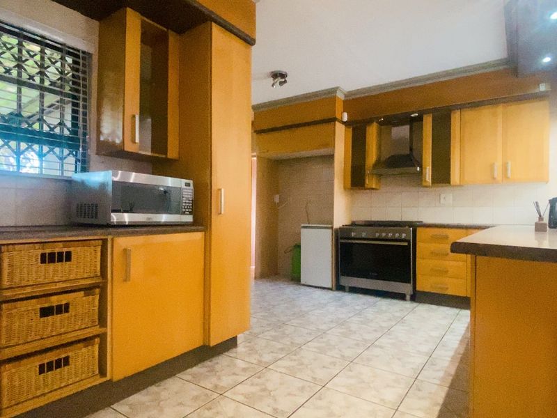 Full title double-storey townhouse in Three Rivers Proper - Photo 7