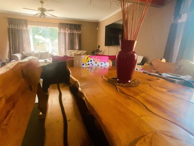 Corner stand property in Three Rivers - Photo 10