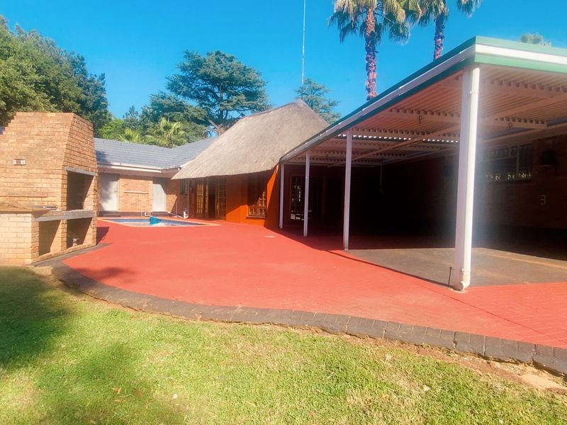 Prime Three Rivers Proper Property Offering Outstanding Value - Photo 2