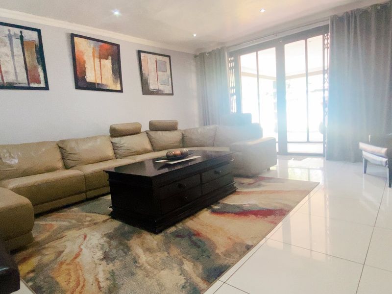 Modern Family Living at its finest in Three Rivers East - Photo 5