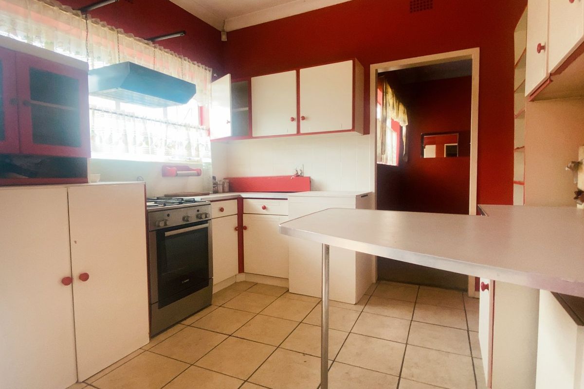 Own this home in the desirable neighbourhood of Risiville - Photo 3