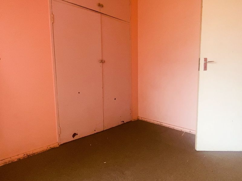 Own this home in the desirable neighbourhood of Risiville - Photo 7