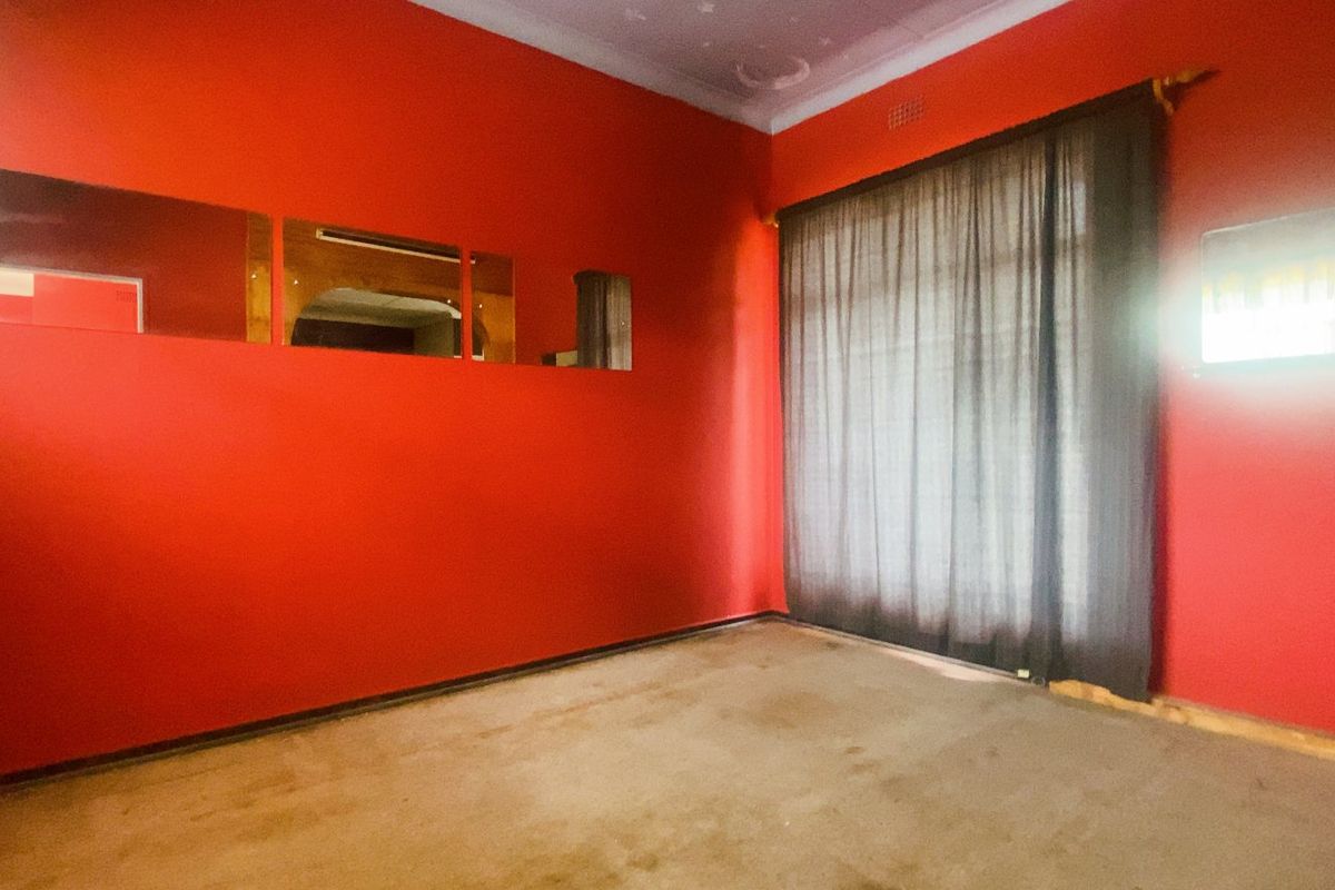 Own this home in the desirable neighbourhood of Risiville - Photo 5