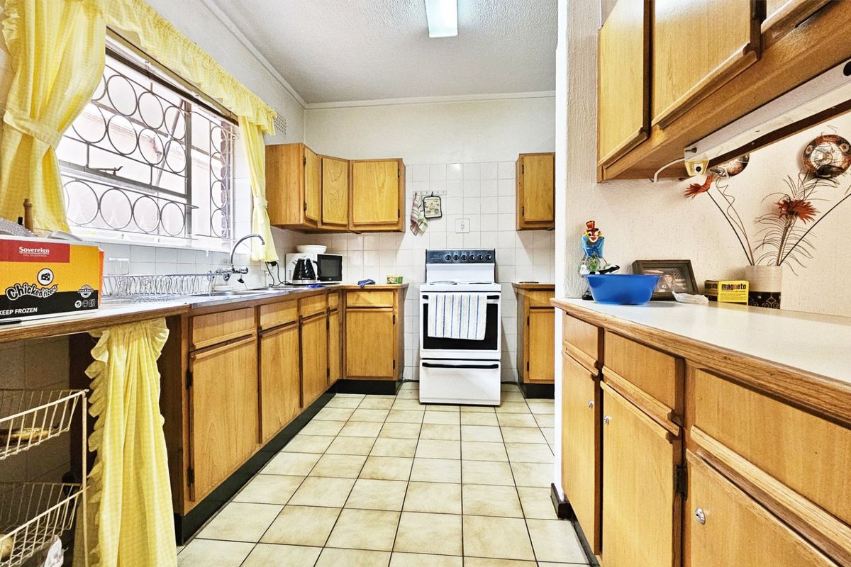 Ground Floor Apartment in Three Rivers Proper - Photo 3