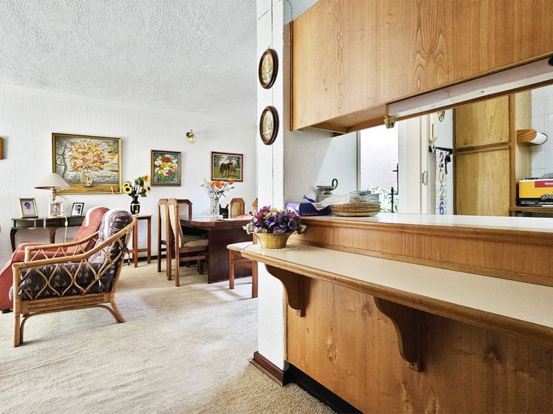 Ground Floor Apartment in Three Rivers Proper - Photo 9