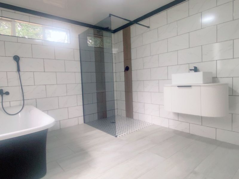 Elegant 4-Bedroom Home in Three Rivers - Photo 9