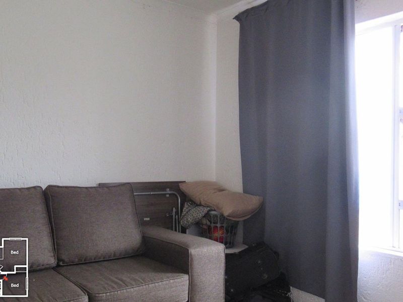 2 Bedroom Apartment in Winchester Hills - Photo 3