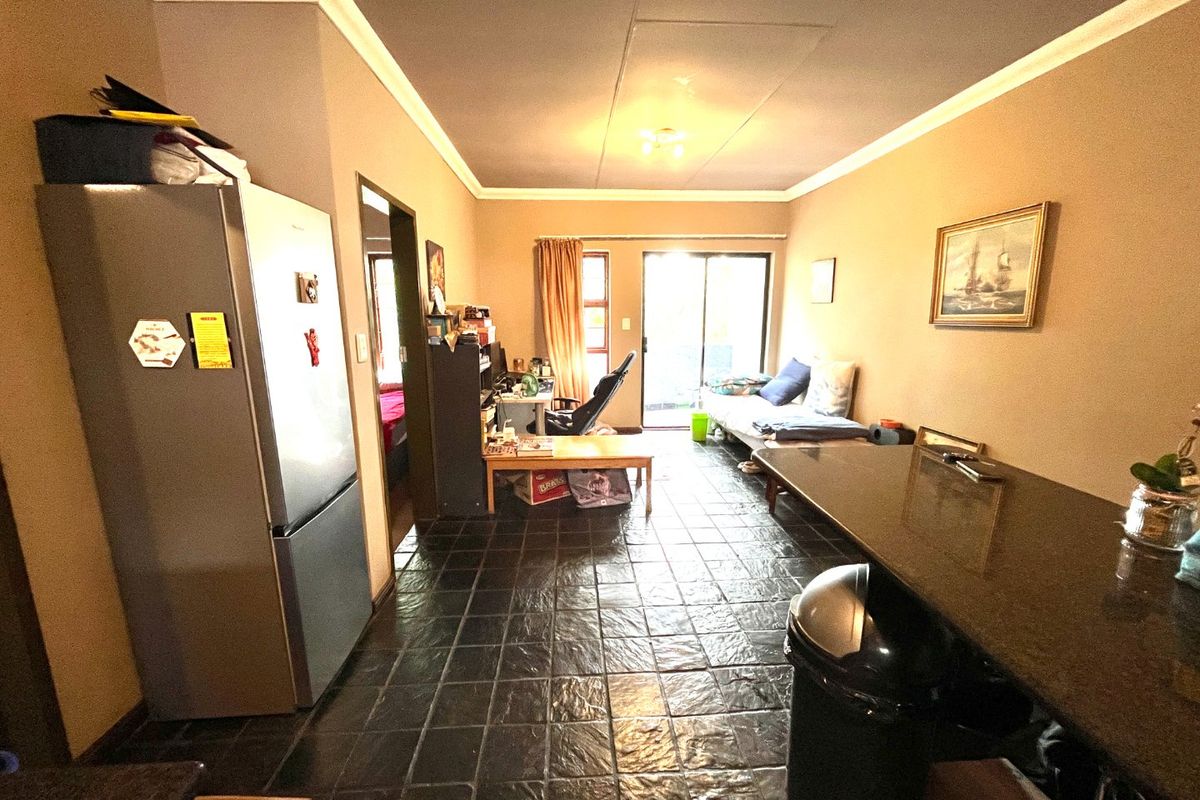 Charming one bedroom apartment in Noordwyk/ Erand Gardens, secure now - Photo 4