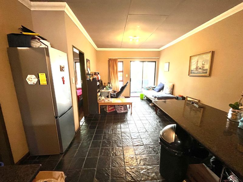 Charming one bedroom apartment in Noordwyk/ Erand Gardens, secure now - Photo 4