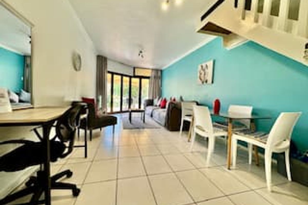 2 Bedrooms, 2 Bathroom Apartment For Sale In Umhlanga, Durban - Photo 3